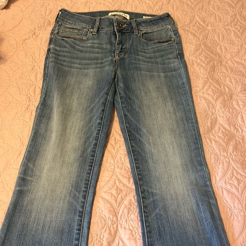 Bullhead Denim Co 3 long, bootcut, never worn